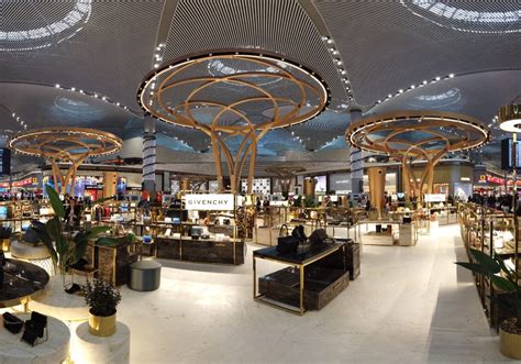 Istanbul airport luxury goods